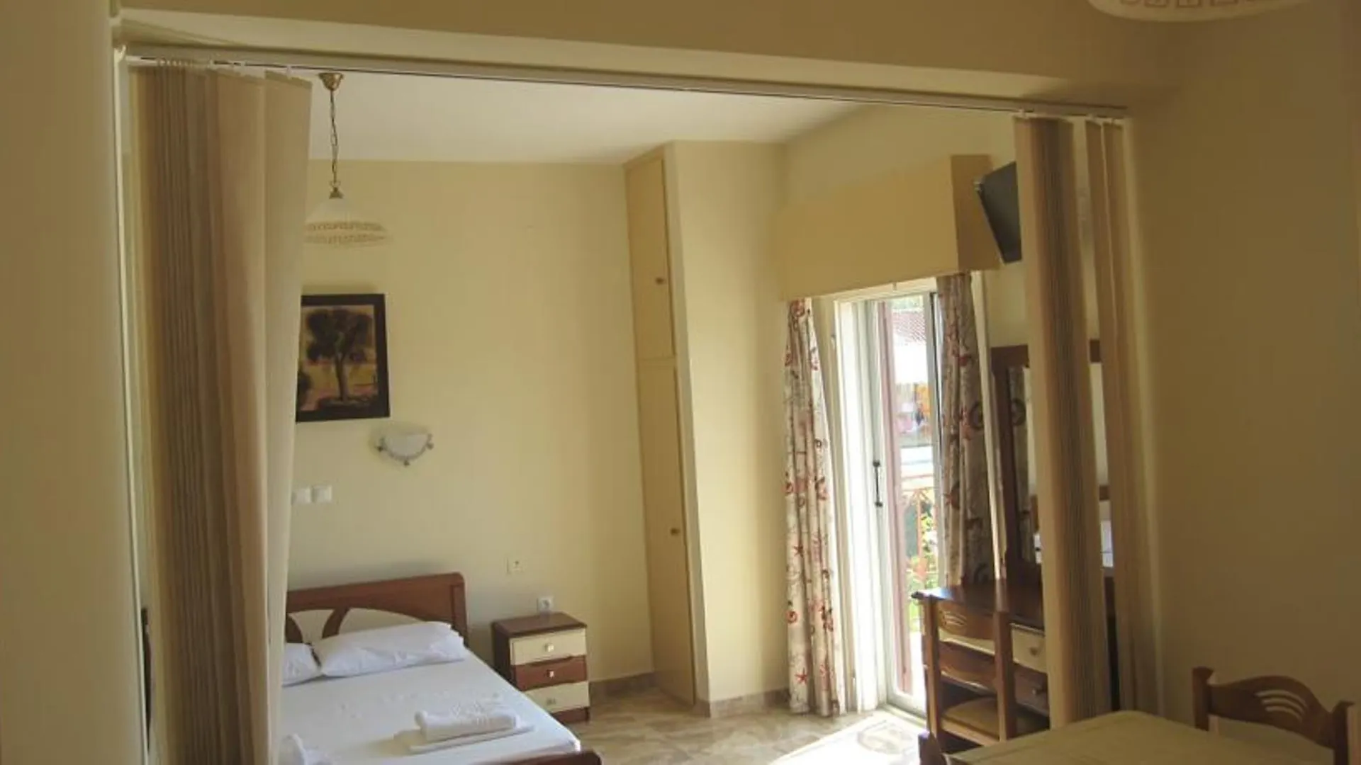 Lorenzo Hotel Lassi