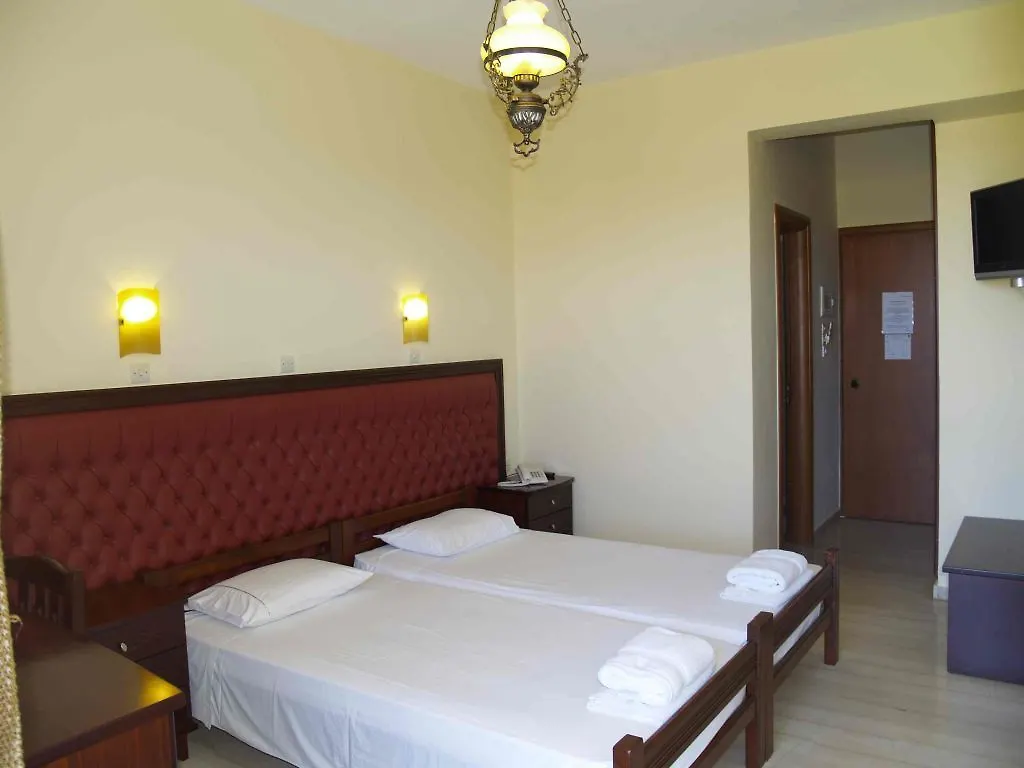 Lorenzo Hotel Lassi  2*, Lassi (Kefalonia) Greece