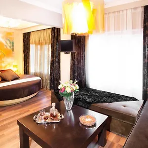 Plaza Hotel, Philian And 3* Szaloniki