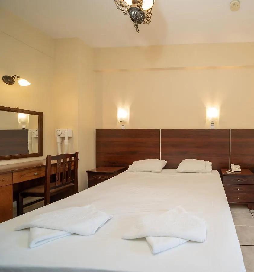 Lorenzo Hotel Lassi