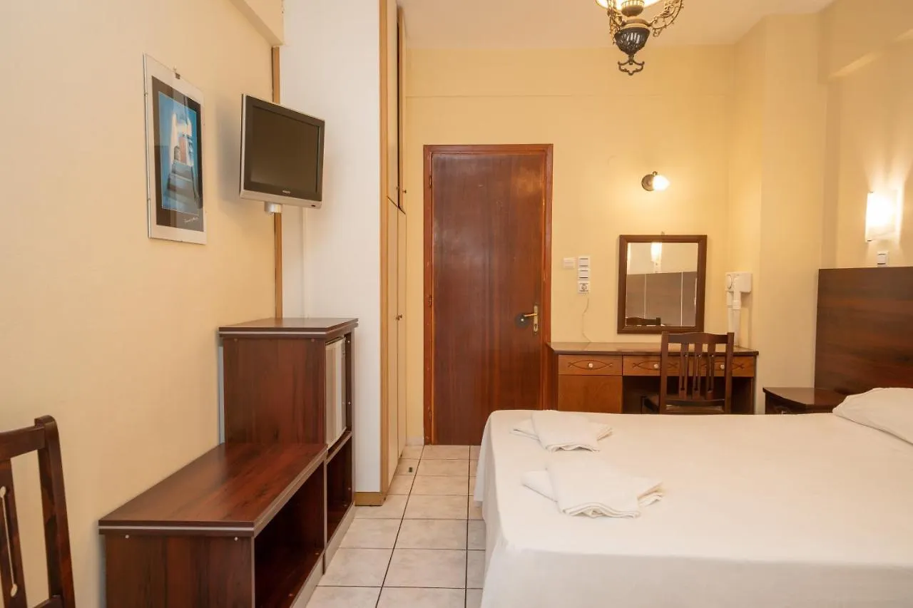 Lorenzo Hotel Lassi  2*, Lassi (Kefalonia)