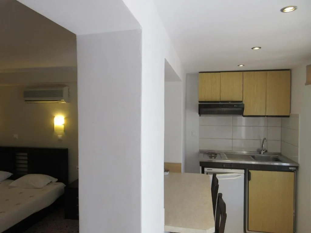 Lorenzo Hotel Lassi